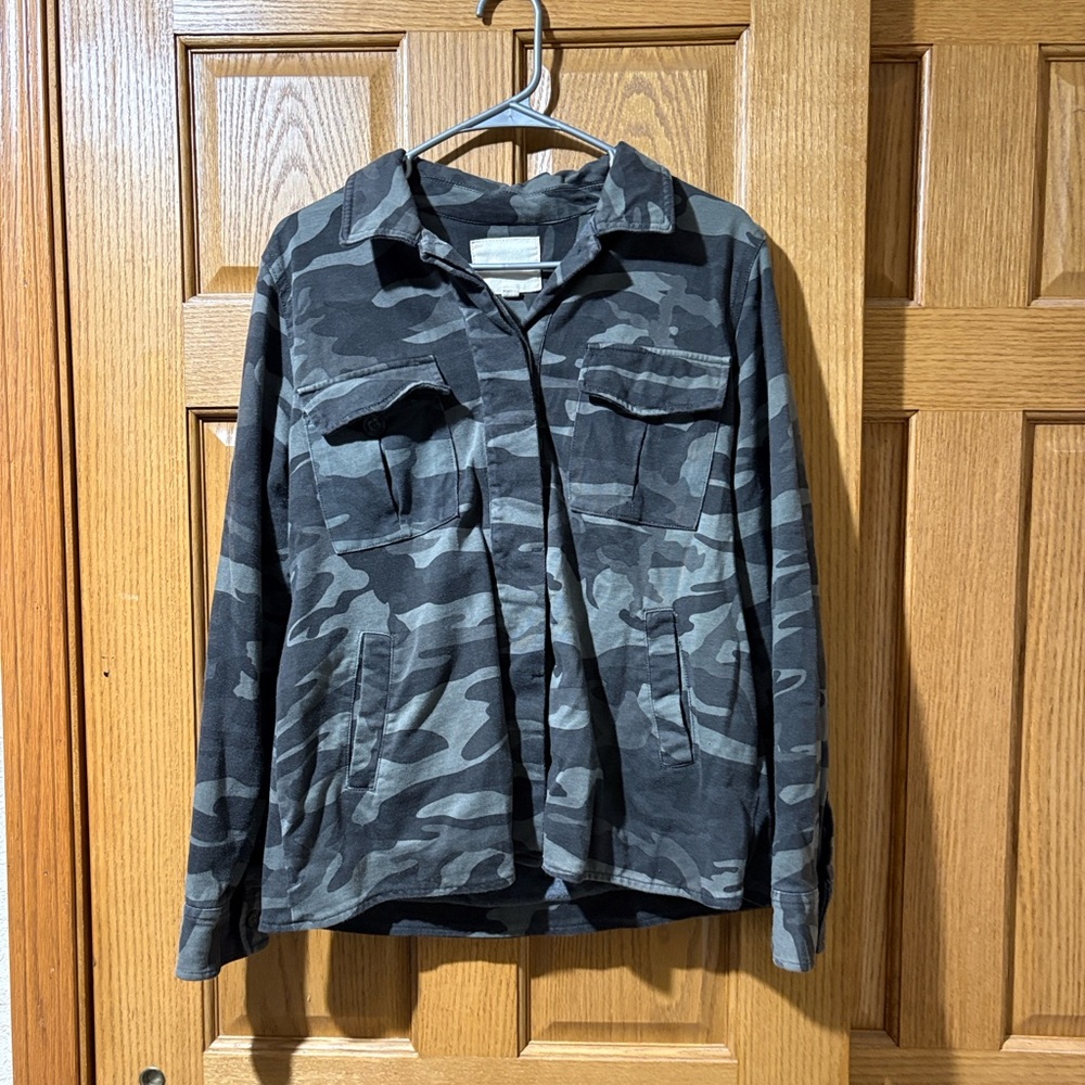 Women’s Double lined Camouflage Jacket